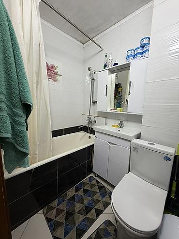 Долгосрочная аренда квартир: 3 комнаты, С мебелью частично — 10