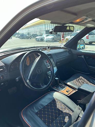 mersedes peci: Mercedes-Benz C 200: 2 l | 1995 il Sedan — 7