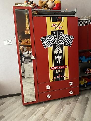 yolka oyuncaq: Uşaq otağı üçün “Racing/V8” mövzusunda mebel dəsti Tərkib: - Maşın — 4