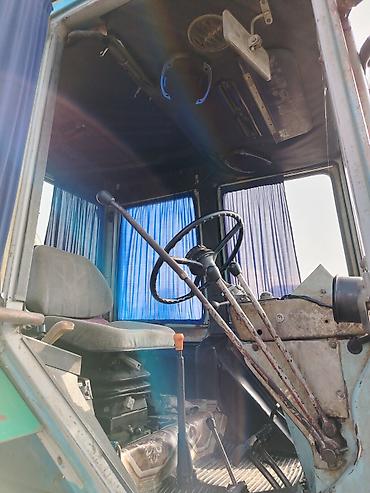 Traktorlar: Belarus MTZ traktoru - Güclü dizel mühərrik, mexaniki sürətlər qutusu — 5