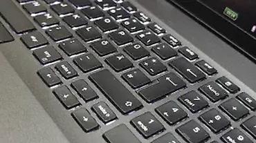 Dell: Odlican laptop Dell Latitude 5500/i5-8265U Odlican laptop Dell — 9