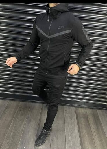 Trenerke: S-Xxl 4500 — 1