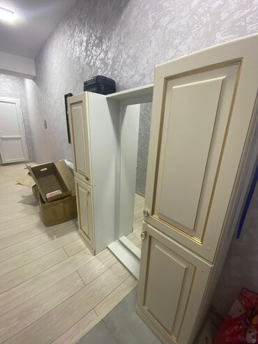 Çarpayılar: Açılan, 4 qapılı Düz dolab, Qarderob, paltar dolabı