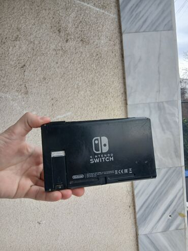 Nintendo Switch: Nintendo Switch konzola bez džojistika. Uz nindento ne ide originalni — 6