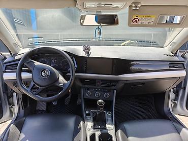 бир: Volkswagen Bora: 2019 г., 1.5 л, Кол менен иштөөчү, Бензин, Седан — 6