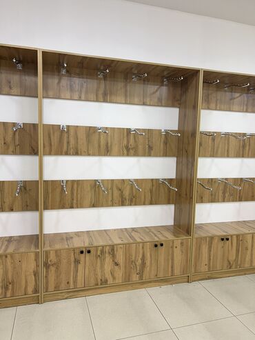 Витрины: Продаётся торговое оборудование,недорого,можете посмотреть в Ташрабате — 2