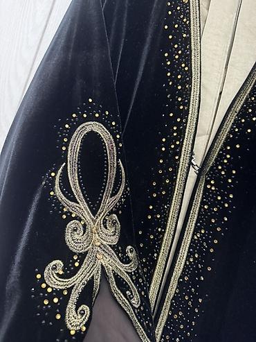 Вечерние платья: Вечернее платье, Классическое, Длинная модель, Велюр, С рукавами, Стразы, Стандарт — 8