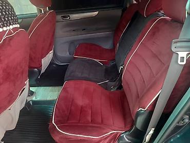 2 4 д: Toyota Avensis Verso: 2003 г., 2 л, Механика, Дизель, Минивэн — 6