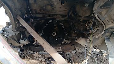 Другие детали кузова: Разбор Audi 100(седан). В наличии кузовные и механические узлы — 9