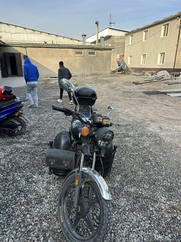 классические мотоциклы: Классикалык Suzuki, 200 куб. см, Бензин, Чоңдор үчүн, Колдонулган