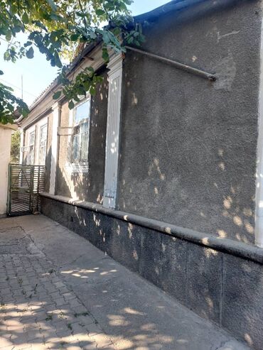 продаю дом село виноградное: Дом, 110 м², 5 комнат, Агентство недвижимости, Старый ремонт