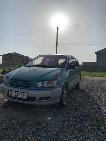 мини мотоблок: Toyota Ipsum: 1997 г., 2 л, Автомат, Бензин, Минивэн