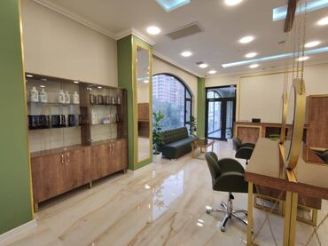 Digər kommersiya daşınmaz əmlakı: 28may metrosunun yaxınlığında yerləşən ümumi sahə 145 kv/m olan 5 — 9