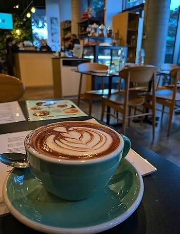 kiosk satıcı teleb olunur: Barista tələb olunur — 1