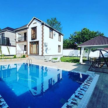 Həyət evləri və villaların satışı: Hovuzlu bağ evi – geniş həyət və müasir interyer - 2 mərtəbəli — 1