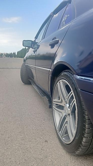 cls 63 amg: Mercedes-Benz C-sinfi sedan - Kuzov: 4 qapılı sedan, tünd mavi rəng - — 9