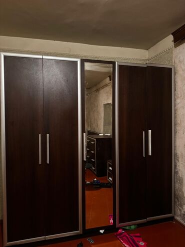 Dolablar: İşlənmiş, Açılan, 2 qapılı Düz dolab, Şifonyer -da lalafo.az — 8 Dolablar: İşlənmiş, Açılan, 2 qapılı Düz dolab, Şifonyer — 8