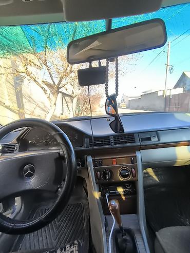 Mercedes-Benz: Mercedes-Benz W124: 1990 г., 0.3 л, Механика, Дизель, Седан — 5