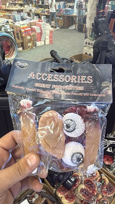 Oyuncaqlar: Halloven malları Geyimlər Dekorlar Aksesuarlar Qorxulu və maraqlı — 17