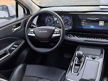 aion s plus: GAC Aion S — электрический седан Кузов и дизайн: - Аэродинамичный — 7