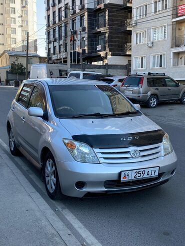tayota runx: Toyota ist: 2003 г., 1.3 л, Автоматтык, Бензин, Хетчбек