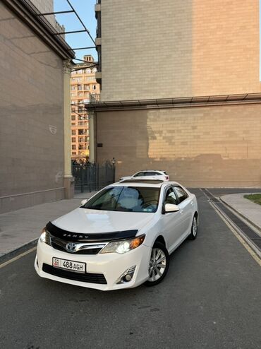 Toyota: Toyota Camry: 2013 г., 2.5 л, Вариатор, Гибрид, Седан