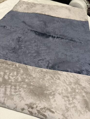 Balış üzləri: Rəng - Qəhvəyi Vilyur Balış üzü — 1