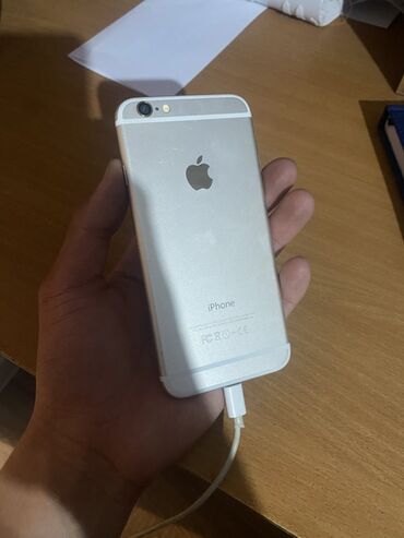 Apple iPhone: IPhone 6s, Серебристый, Кабель