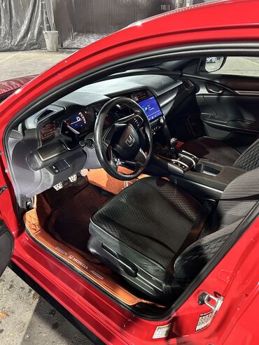 Honda: Honda Civic: 2017 г., 1.5 л, Механика, Бензин, Хэтчбэк — 9