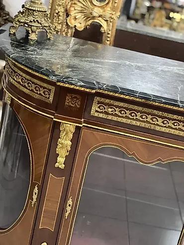 100cm: Stilska komoda sa mermerom i prelepim ukrasima 🪑 Komoda u odličnom — 6