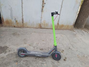 scooter elektron: İşlənmiş Elektrik samokat 8", ≤ 250 Vt, 16 - 25 km/s