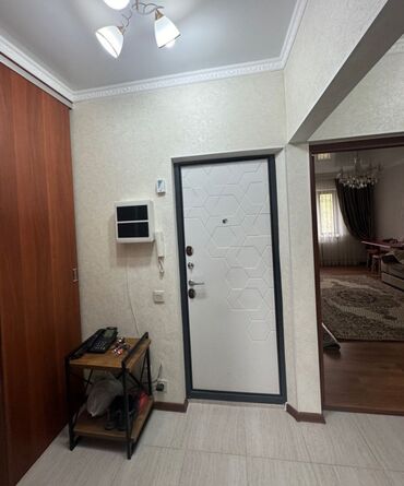 срочно сдаётся квартира: 2 комнаты, 48 м², 105 серия, 3 этаж, Косметический ремонт