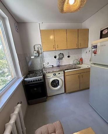 Продажа квартир: 1 комната, 35 м², 3 мкр 104 серия, 4 этаж, Косметический ремонт — 1