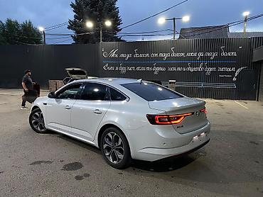 Renault: Renault Centennial: 2019 г., 2 л, Автомат, Бензин, Седан — 22