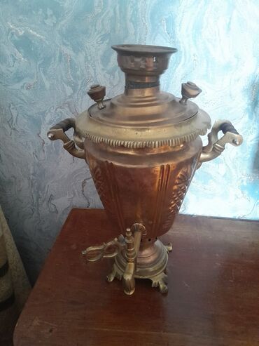 Boçkalar və çəlləklər: Samovar 4lt 90 AZN satılır Heç bir poblemi yoxdur ünvan Kürdəxanı ✨