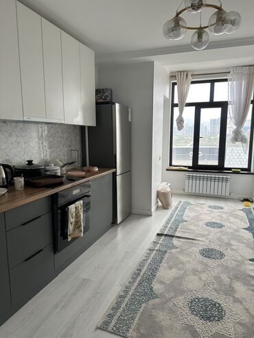 квартира на час восток 5: 55 м², С мебелью