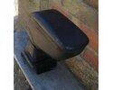 Glave motora: Enterijer ( plastike) za ford c-max, fiesta, focus . Od 2002. Do — 44