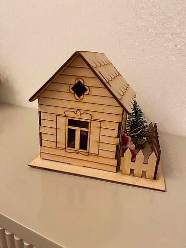 ev dizaynları kataloq: Dekorativ işıqlı taxta ev. 🏠✨ — 1