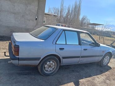 капела 626: Mazda 626: 1984 г., 2 л, Механика, Бензин, Хетчбек