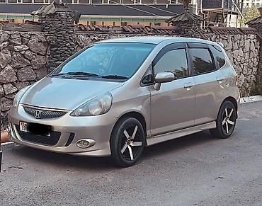 audi 100 c 4: Honda Fit: 2005 г., 1.3 л, Автомат, Бензин, Хэтчбэк — 1