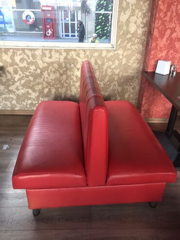 Digər restoran, kafe avadanlığı: Fastud və Burqer restorsnı ücunabsdanlıqlar satılır. Maqdonals — 5