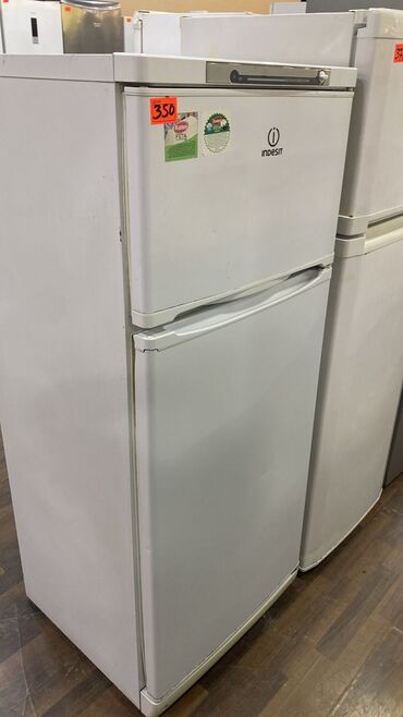Soyuducular: 2 qapılı Indesit Soyuducu Satılır, rəng - Ağ