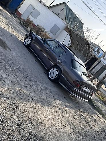 Mercedes-Benz W124: 1992 г., 3 л, Автомат, Дизель, Седан — 8