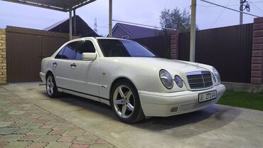 Mercedes-Benz: Mercedes-Benz E-Class: 1998 г., 2.4 л, Механика, Бензин, Седан