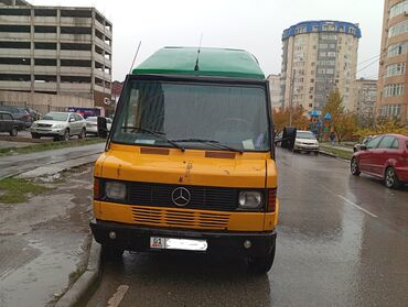 продаю спиринтер: Mercedes-Benz Sprinter: 1983 г., 2.4 л, Механика, Дизель, Бус