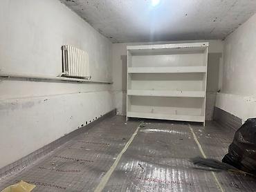 цокольное: Сдаю помещения 40 м2 под бизнес/ склад/ или другое. Все имеется(э/ — 1