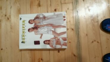 женские спортивные сумки: Teze karopkanin içində gecelik orta razmer qırmızı rəngli punyar