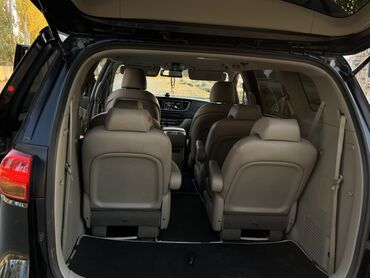 Kia: Kia Carnival: 2017 г., 2.2 л, Типтроник, Дизель, Минивэн — 7