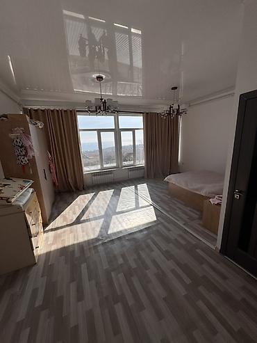 Продажа коттеджей и домов: 🔥 Шашылыш сатылат! 🔥 Эки кабаттуу, кең жана ыңгайлуу үй сатылат. Үйдө — 11