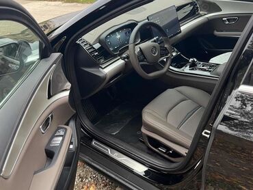 BYD: BYD Han EV: 1.5 l | 390 km Sedan — 13